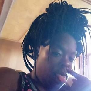 Meet your Posher, Nikki